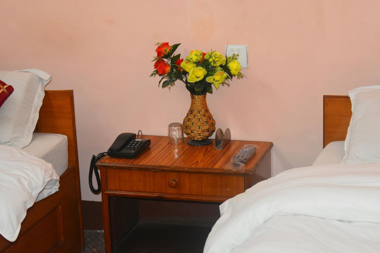 Festoon Hotel Kathmandu Room photo